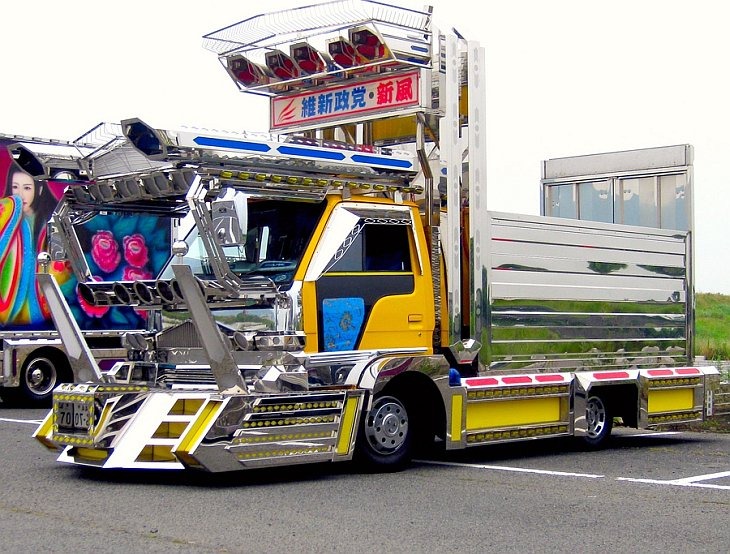 Японские грузовики Декотора