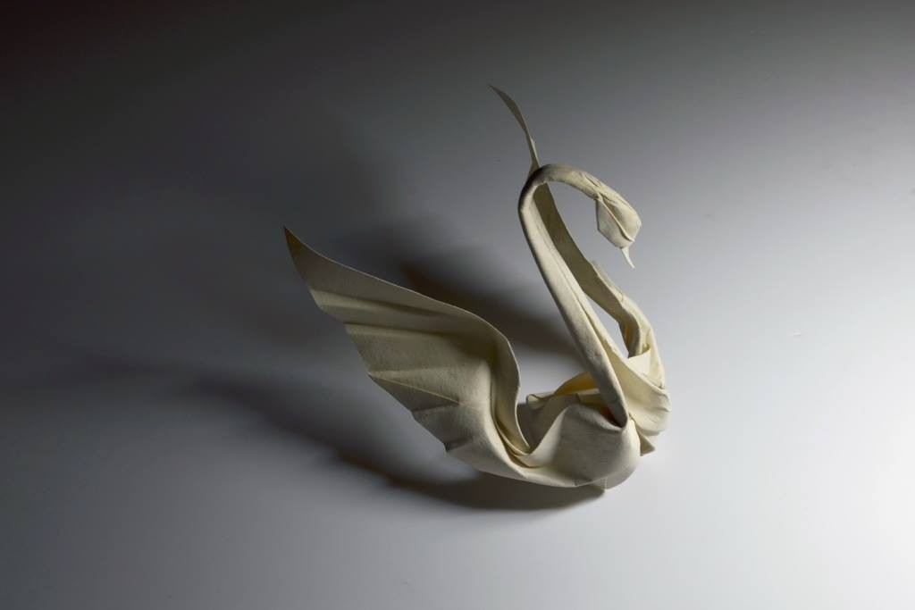Потрясающие фигурки-оригами вьетнамского художника