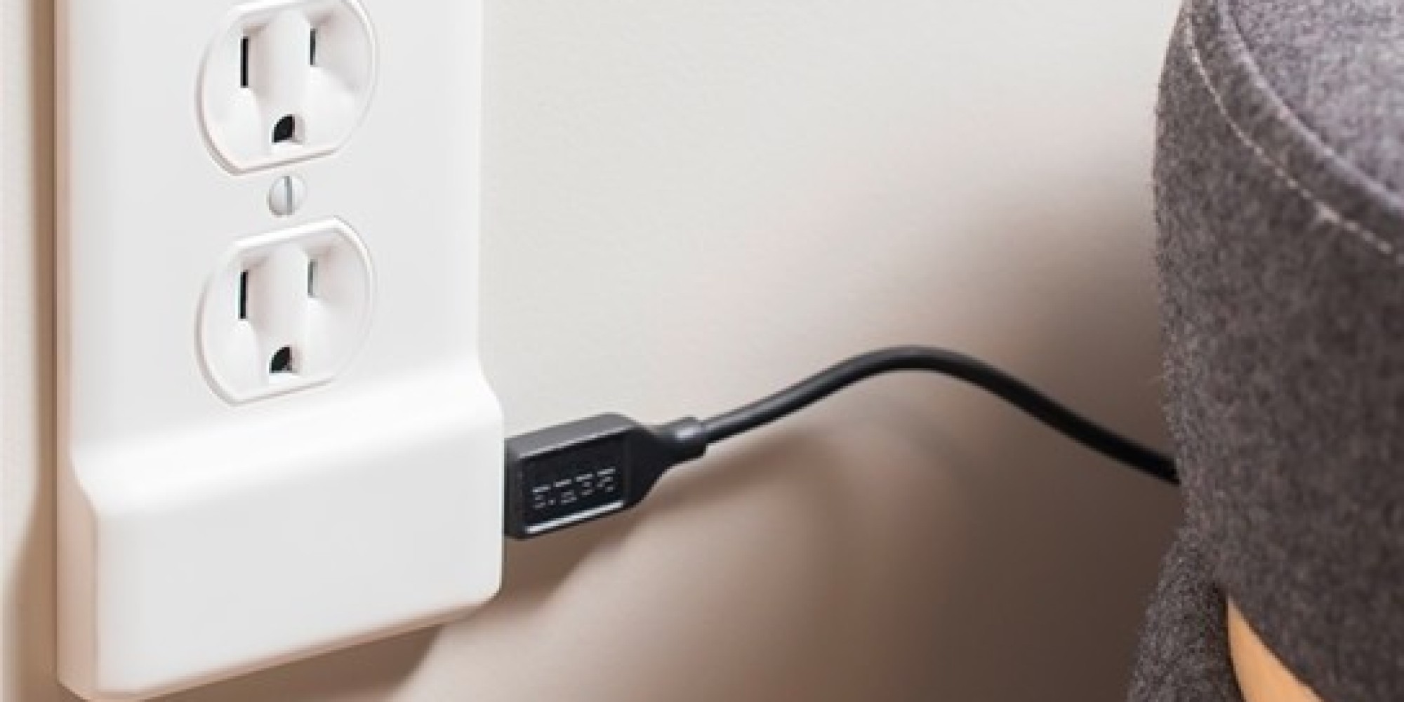 SnapPower Charger превращает стенную розетку в USB зарядник