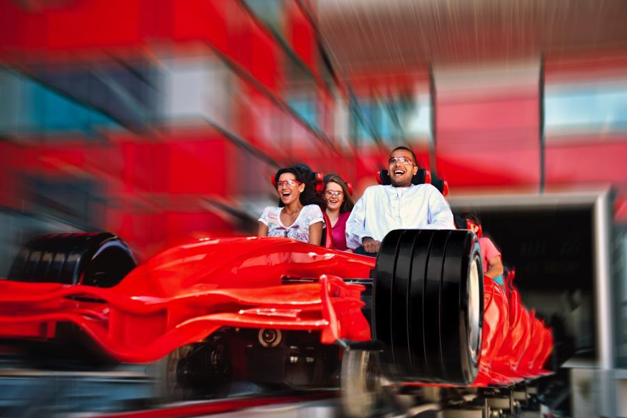 Развлекательный парк "Ferrari World Abu Dhabi"